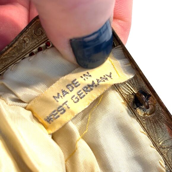 Vintage West Germany gold chain maille coin purse evening bag unique press clasp - Picture 5 of 9